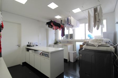 Apartamento à venda com 450m², 3 quartos e 6 vagasÁrea de Serviço