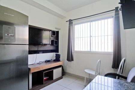 Apartamento para alugar com 32m², 2 quartos e sem vaga Apartamento para alugar com 32m², 2 quartos e sem vagaSala