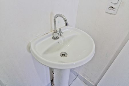 Apartamento para alugar com 32m², 2 quartos e sem vaga Apartamento para alugar com 32m², 2 quartos e sem vagaBanheiro