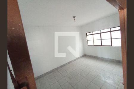 Casa para alugar com 200m², 2 quartos e sem vaga