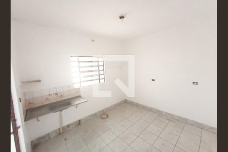 Casa para alugar com 200m², 2 quartos e sem vaga