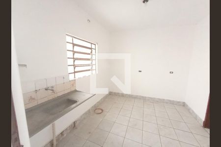 Casa para alugar com 200m², 2 quartos e sem vaga
