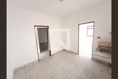 Casa para alugar com 200m², 2 quartos e sem vaga