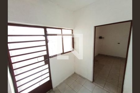 Casa para alugar com 200m², 2 quartos e sem vaga