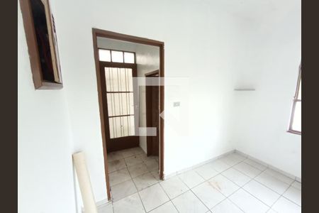 Casa para alugar com 200m², 2 quartos e sem vaga