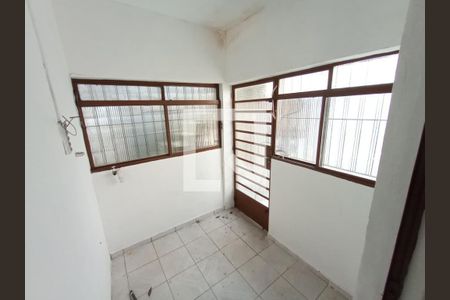 Casa para alugar com 200m², 2 quartos e sem vaga