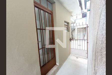 Casa para alugar com 200m², 2 quartos e sem vaga