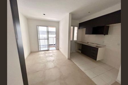 Sala de apartamento para alugar com 2 quartos, 47m² em Vila Itapegica, Guarulhos