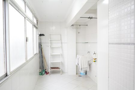 Apartamento para alugar com 168m², 3 quartos e 2 vagasÁrea de Serviço