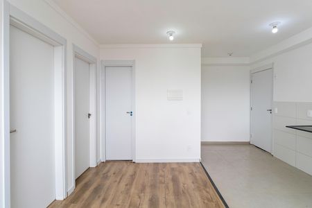 Sala de apartamento para alugar com 2 quartos, 40m² em Jardim Maria Duarte, São Paulo