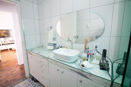 Casa à venda com 117m², 3 quartos e sem vaga Casa à venda com 117m², 3 quartos e sem vagaBanheiro