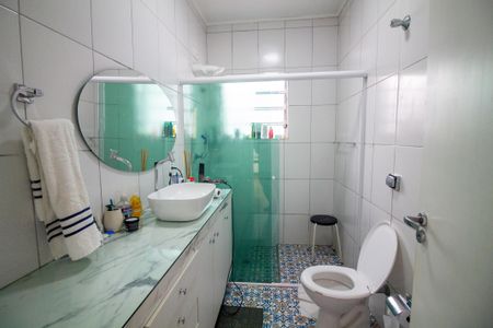 Casa à venda com 117m², 3 quartos e sem vaga Casa à venda com 117m², 3 quartos e sem vagaBanheiro