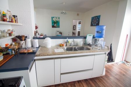 Casa à venda com 117m², 3 quartos e sem vaga Casa à venda com 117m², 3 quartos e sem vagaCozinha