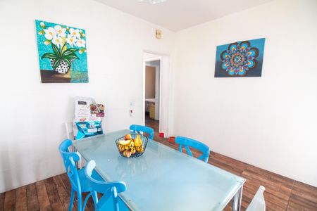 Casa à venda com 117m², 3 quartos e sem vaga Casa à venda com 117m², 3 quartos e sem vagaCopa