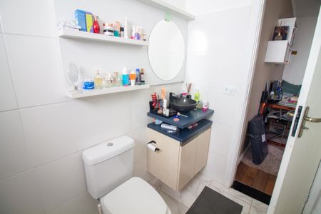 Casa à venda com 117m², 3 quartos e sem vaga Casa à venda com 117m², 3 quartos e sem vagaBanheiro da Suíte