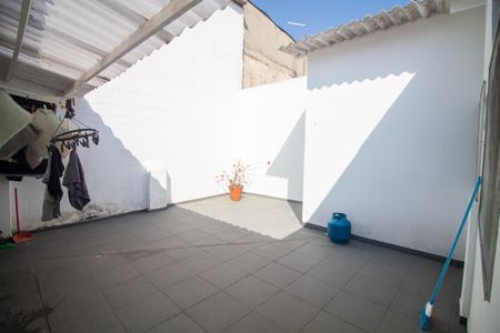 Casa à venda com 117m², 3 quartos e sem vaga Casa à venda com 117m², 3 quartos e sem vagaQuintal