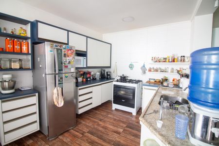 Casa à venda com 117m², 3 quartos e sem vaga Casa à venda com 117m², 3 quartos e sem vagaCozinha