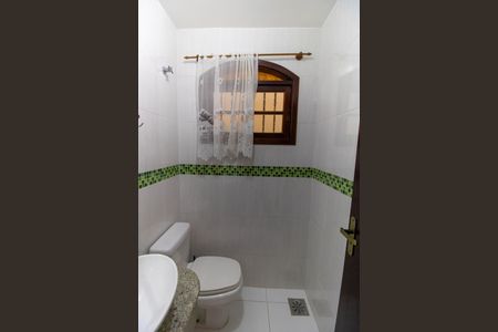 Casa à venda com 402m², 3 quartos e 2 vagas Casa à venda com 402m², 3 quartos e 2 vagasLavabo