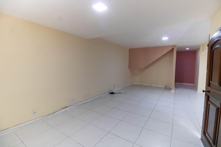 Sala de casa à venda com 3 quartos, 402m² em Itaipu, Niterói