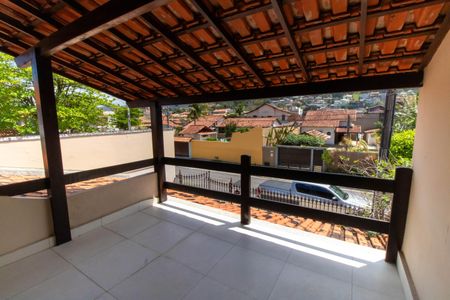 Casa à venda com 402m², 3 quartos e 2 vagas Casa à venda com 402m², 3 quartos e 2 vagasVaranda da Suíte