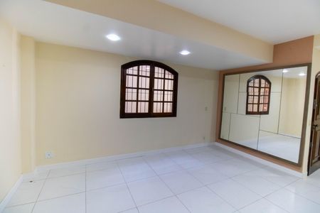 Sala de casa à venda com 3 quartos, 402m² em Itaipu, Niterói