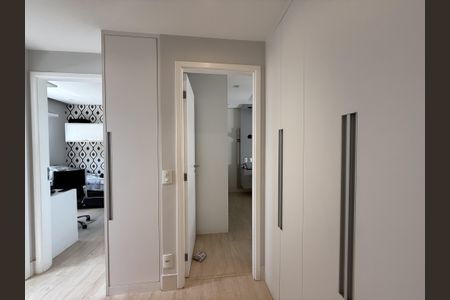 Apartamento à venda com 145m², 3 quartos e 3 vagasCorredor