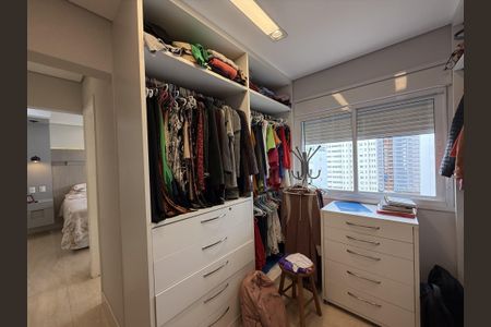Apartamento à venda com 145m², 3 quartos e 3 vagasCloset