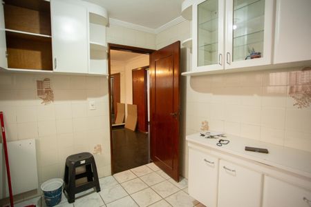 Casa para alugar com 499m², 3 quartos e 6 vagasCozinha