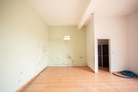 Casa para alugar com 499m², 3 quartos e 6 vagasEdícula