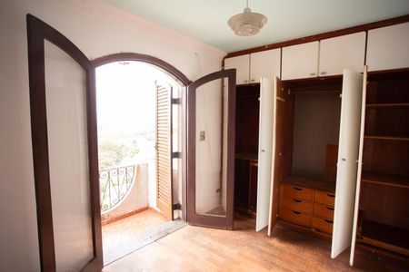 Casa para alugar com 499m², 3 quartos e 6 vagasQuarto 1