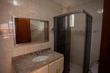 Casa para alugar com 499m², 3 quartos e 6 vagasBanheiro da Suíte