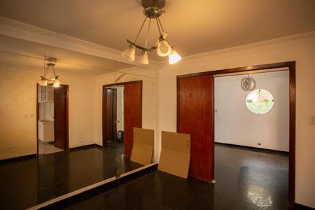 Casa para alugar com 499m², 3 quartos e 6 vagasSala 1