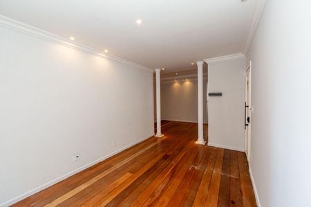 Apartamento para alugar com 108m², 3 quartos e 2 vagas Apartamento para alugar com 108m², 3 quartos e 2 vagasSala