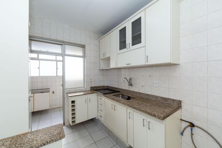 Apartamento para alugar com 108m², 3 quartos e 2 vagas Apartamento para alugar com 108m², 3 quartos e 2 vagasCozinha