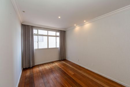 Apartamento para alugar com 108m², 3 quartos e 2 vagas Apartamento para alugar com 108m², 3 quartos e 2 vagasSala