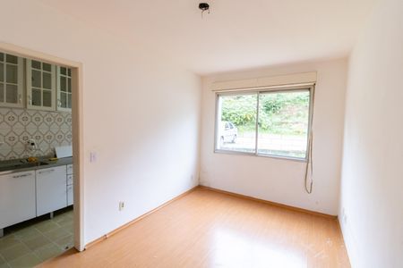 Sala de apartamento à venda com 1 quarto, 40m² em Cavalhada, Porto Alegre