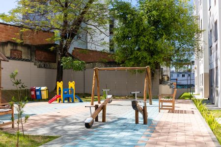Apartamento à venda com 44m², 2 quartos e 1 vaga Apartamento à venda com 44m², 2 quartos e 1 vagaÁrea comum - Playground