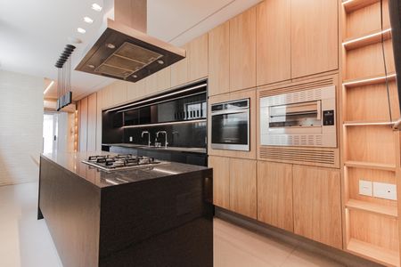 Apartamento à venda com 197m², 3 quartos e 1 vaga Apartamento à venda com 197m², 3 quartos e 1 vagaCozinha