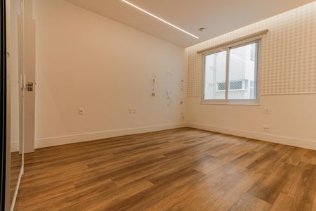 Apartamento à venda com 197m², 3 quartos e 1 vaga Apartamento à venda com 197m², 3 quartos e 1 vagaQuarto 1