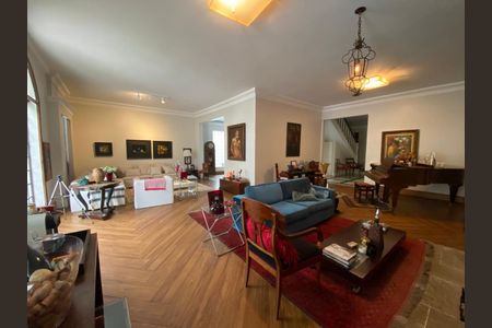 Casa à venda com 4 quartos, 600m² em Morumbi, São Paulo