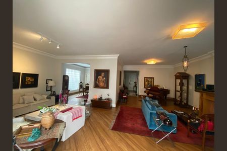 Casa à venda com 4 quartos, 600m² em Morumbi, São Paulo