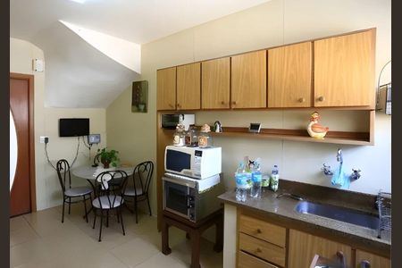 Casa à venda com 3 quartos, 177m² em Campo Belo, São Paulo