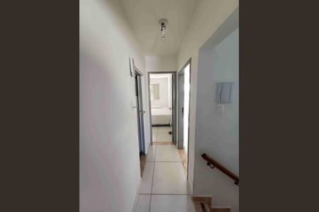Casa à venda com 93m², 4 quartos e 2 vagas