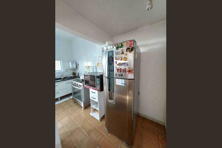 Casa à venda com 93m², 4 quartos e 2 vagas