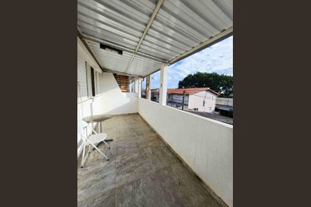 Casa à venda com 93m², 4 quartos e 2 vagas