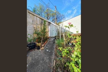 Casa à venda com 93m², 4 quartos e 2 vagas