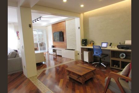 Casa para alugar com 3 quartos, 242m² em Demarchi, São Bernardo do Campo