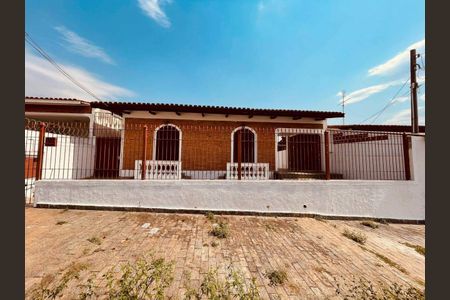 Casa à venda com 3 quartos, 145m² em Vila Nogueira, Campinas