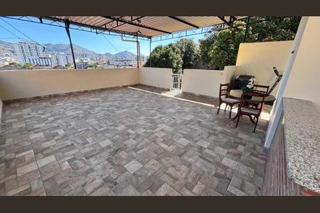 Apartamento à venda com 80m², 2 quartos e 2 vagas