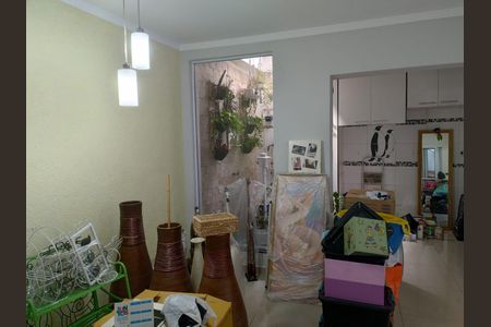 Casa à venda com 138m², 4 quartos e 2 vagas